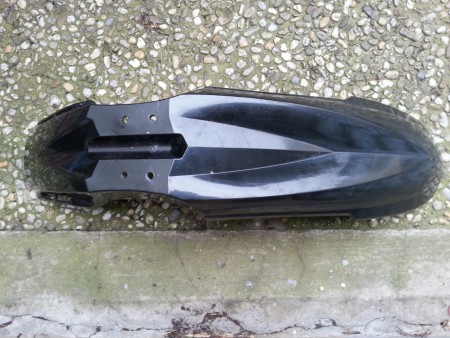 Kotflügel vorne 23 €